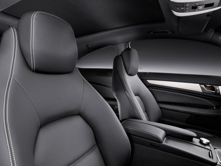  Mercedes-Benz C-Class Coupe 2012 года  (фото 70 из 99)